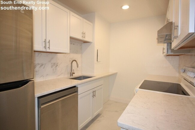 Building Photo - 277 Beacon St