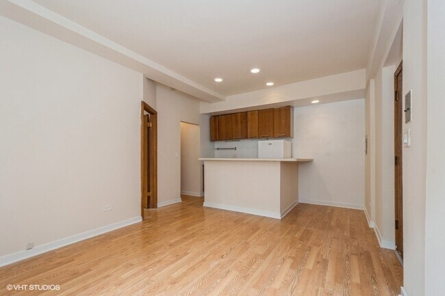 Foto del edificio - 1504 N Dearborn Pkwy