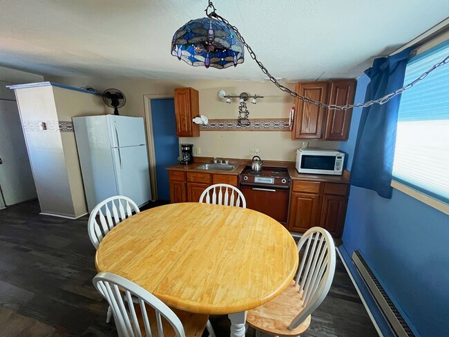 Foto del edificio - ROSE TREE INN - UPTOWN SEDONA- FURNISHED STUDIO - CABLE TV, WIFI, UTILITIES INCLUDED!