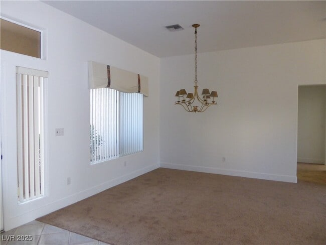 Building Photo - 2833 Vista Butte Dr