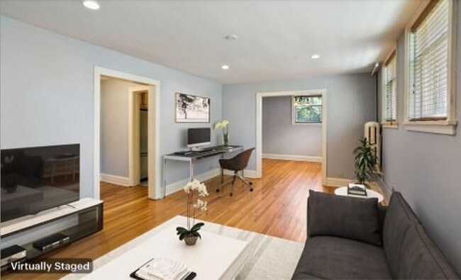 Living Room - 2517 Humboldt Ave S