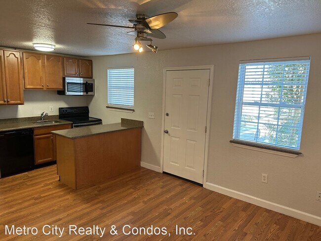 Building Photo - 1 br, 1 bath House - 805 Weldona Lane #104