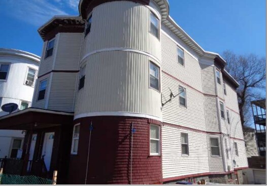 Foto del edificio - 1222 Blue Hill Ave