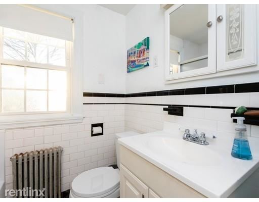 Building Photo - 4 br, 2 bath  - 5 Leland Rd 5 Leland road