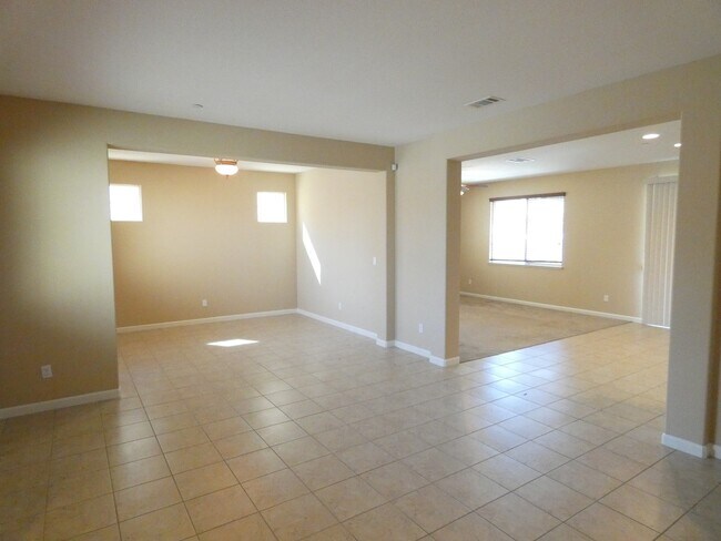 Foto del edificio - 4/2.5 N. Vacaville home with solar!