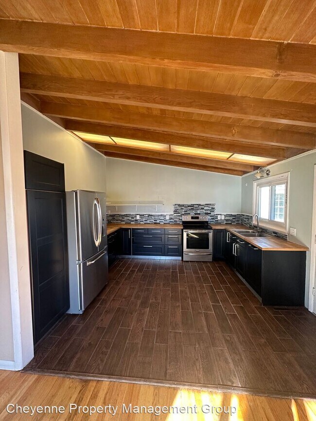 Building Photo - 3 br, 1.5 bath House - 2830 Kelley Dr.