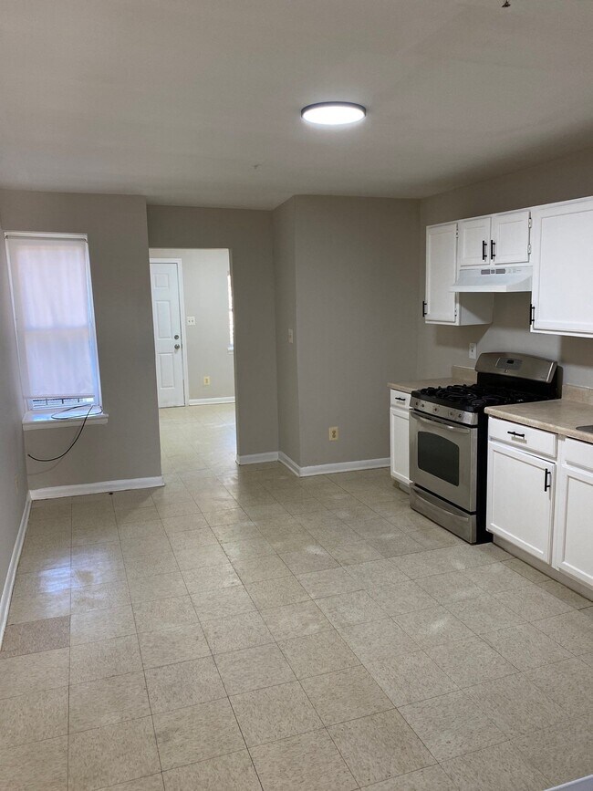 Foto del edificio - 1716 Riggs Ave