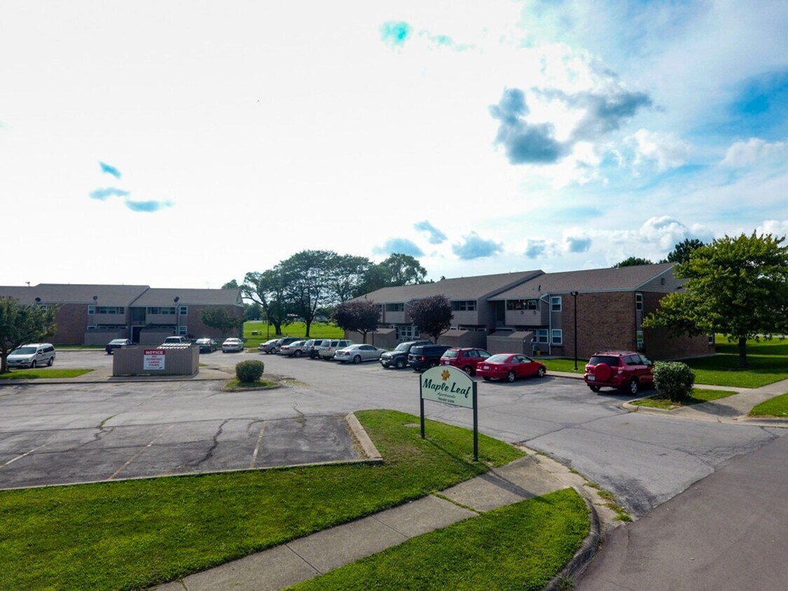 Foto principal - $350 OFF MOVE IN COSTS! MUST SEE UNITS! Quiet and Comfortable 1 Bedroom Apartment