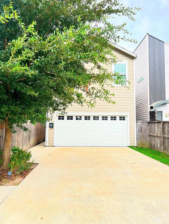 Foto principal - 504 E 32nd St