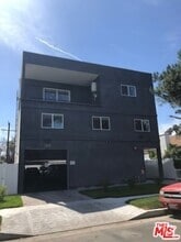 Building Photo - 5862 David Ave