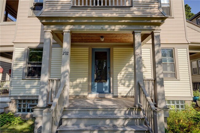Foto del edificio - 290-296-296 Laburnam Crescent