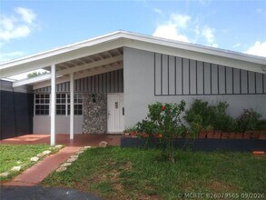 Building Photo - 6765 Rose Dr