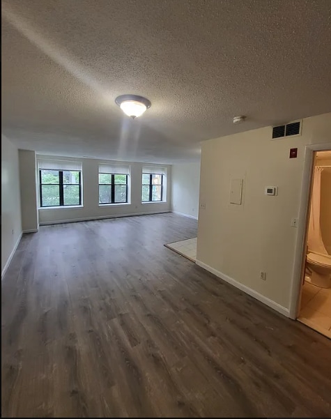 Images are representative samples of the advertised unit. Actual units shown during tours may differ - 1420 Boylston St