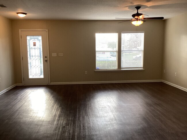 Foto del edificio - 11659 Springboard Drive