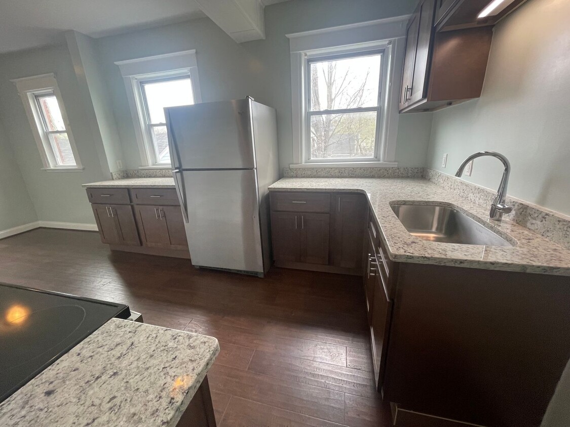 Primary Photo - 263 Second Street