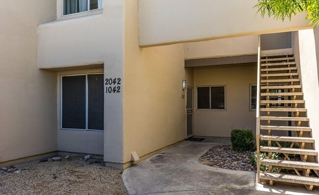Photo - 11333 N 92nd St (Scottsdale, AZ) Apartment