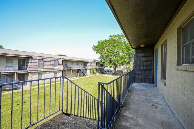 Foto del edificio - 1518 East Ave