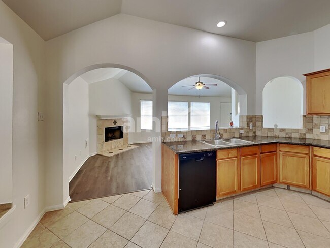 Foto del edificio - 18439 Sunrise Oaks Ct