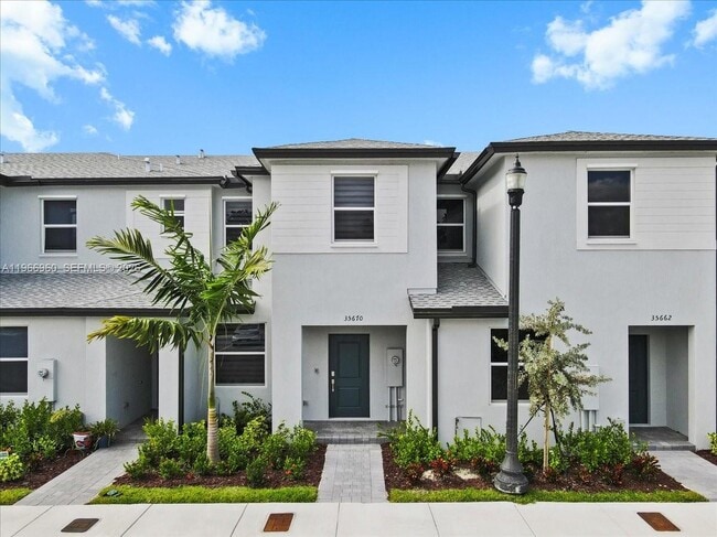 Building Photo - 35670 SW 178th Ct