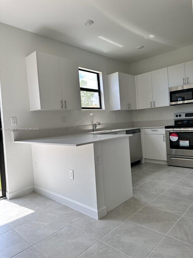 Foto del edificio - 11910 SW 247th Ter
