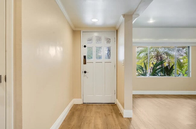 Foto del edificio - 2733 W Keller Ave