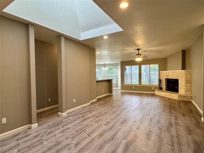 Building Photo - 9104 Heiden Lane