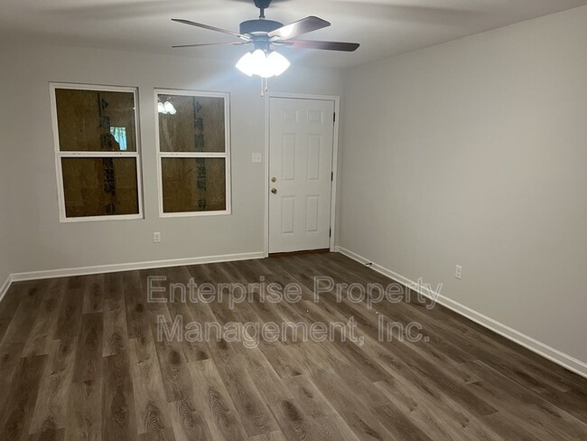 Building Photo - 3020 Benjestown Rd