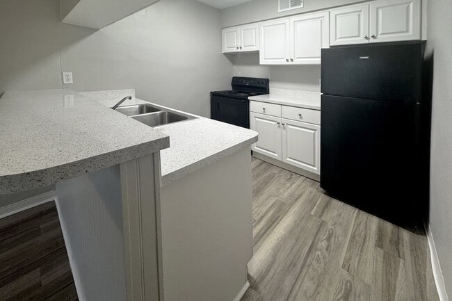 Building Photo - Park Apartments