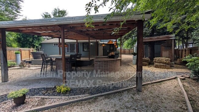 Photo - 202 Cheyenne Blvd House