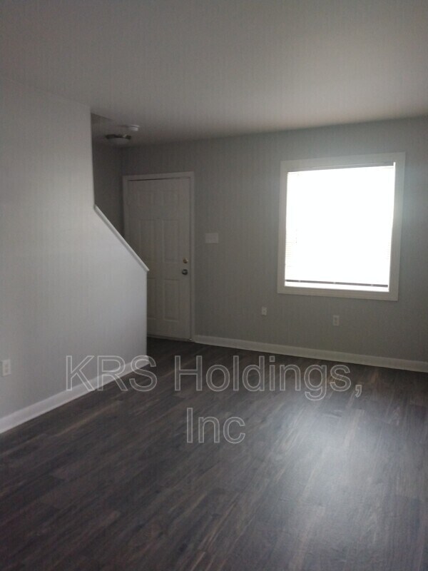 Building Photo - 1700 Chicago Ave