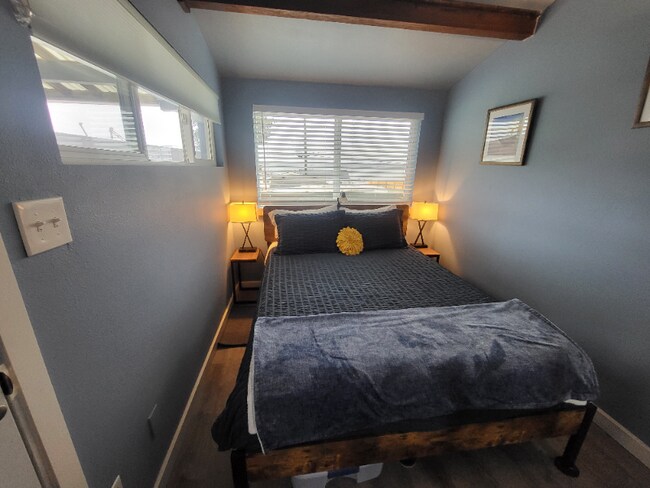 Foto del edificio - 7398 Birch Bay Dr