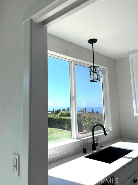 Foto del edificio - 6716 Verde Ridge Rd