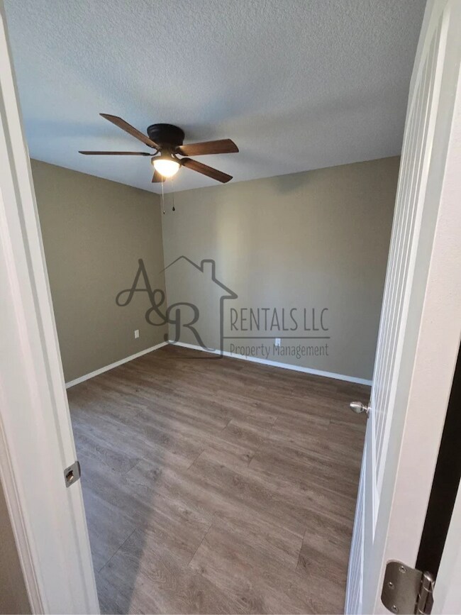 Foto del edificio - 217 W Forest St