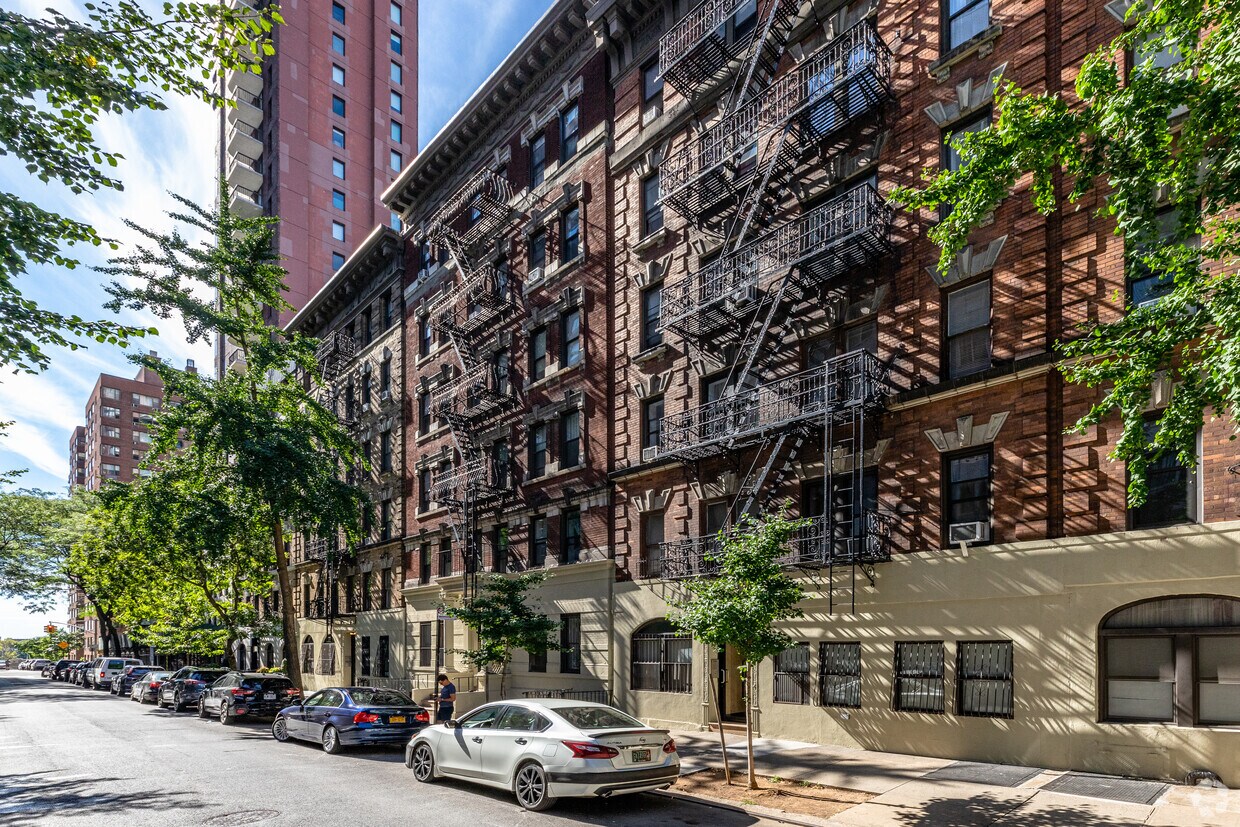 View from Street - 528-546 E 82nd St