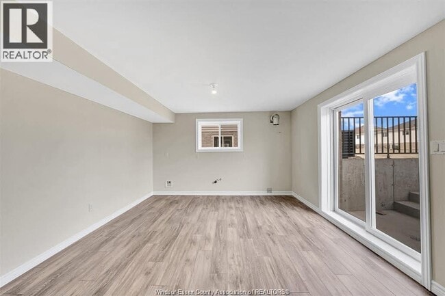 Building Photo - 397 Hemlock Ln
