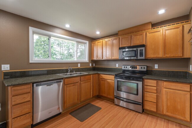 Foto del edificio - 2102 NW Kelly Dr
