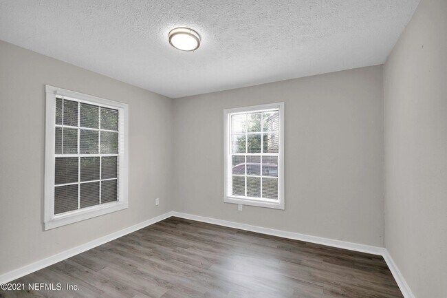 Building Photo - 6418 Sapphire Dr