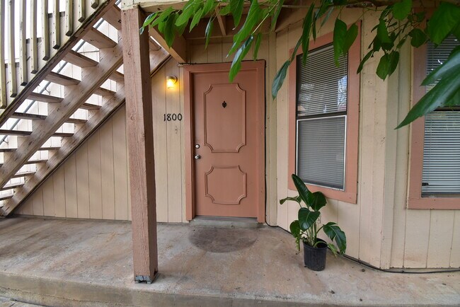 Foto del edificio - Four Plex
