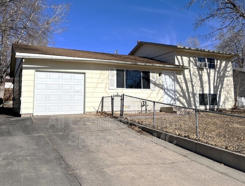 2126 Doniphan Dr, Colorado Springs, CO 80910 House Rental in Colorado