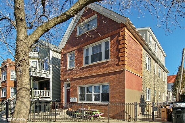 View from Outside - 2915 Hamlin N Ave