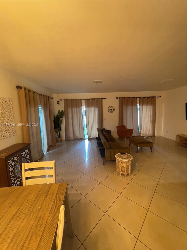 Foto del edificio - 3470 NW 17th Terrace