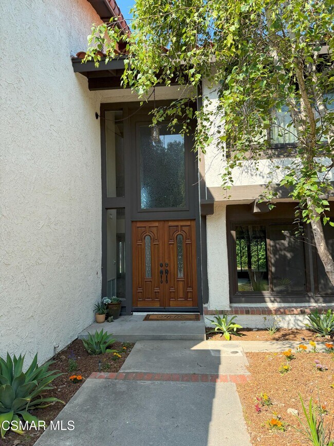 Building Photo - 2096 McCrea Rd