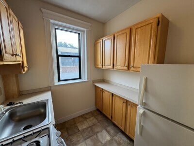 Building Photo - 1152 Commonwealth Ave
