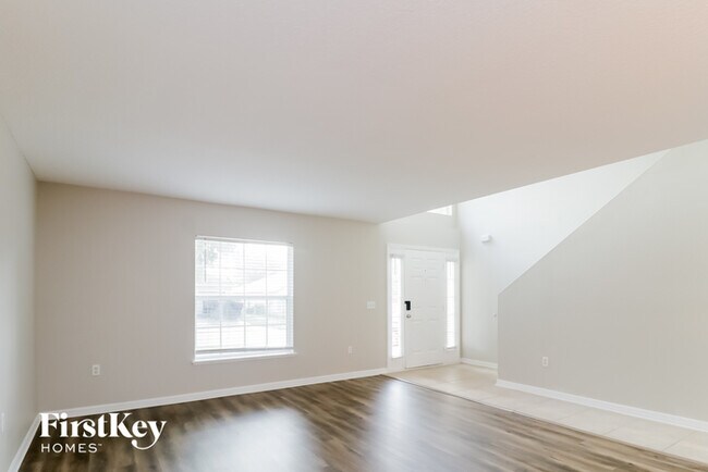 Foto del edificio - 2130 Aitkin Loop