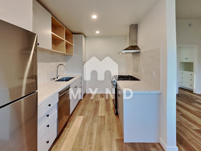 Foto del edificio - 4835 Saratoga Ave Apt 10