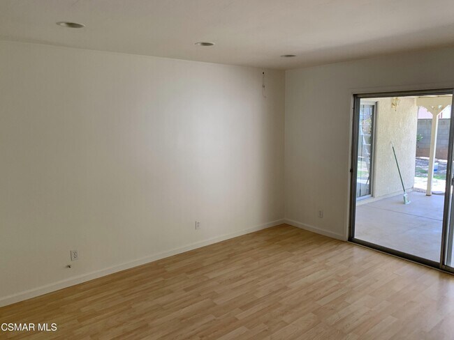 Building Photo - 627 Watson Ave