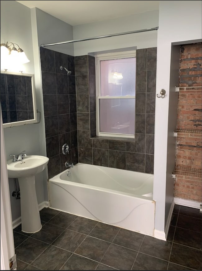 Building Photo - 7750 S Essex Ave