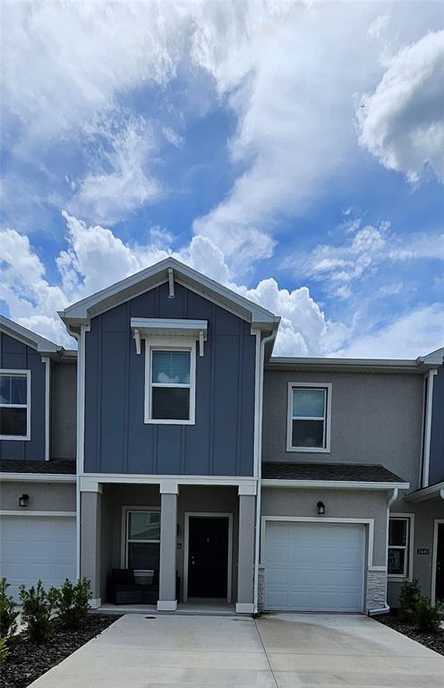 Building Photo - 2436 Skyline Lp