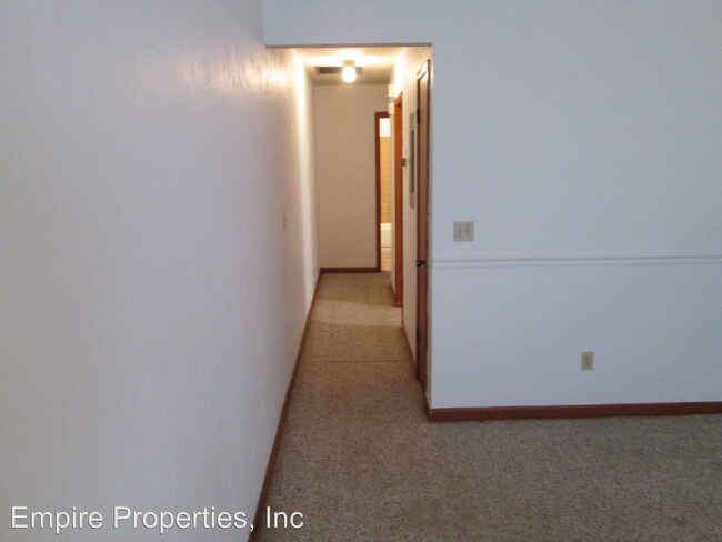 Building Photo - 2071 Continental Ave