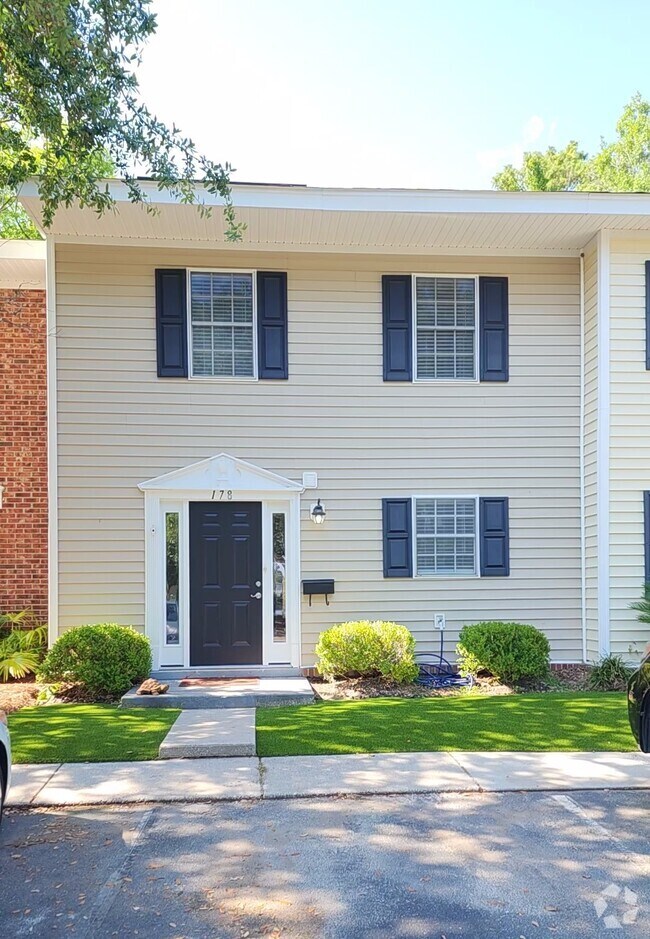 Olde Park Apartments for Rent Mount Pleasant, SC 2 Rentals